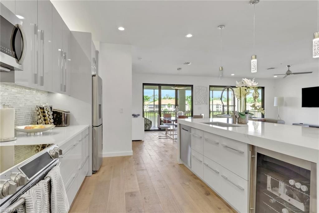 15161 Palmer Lake Cir , Unit 202, Naples, FL 34109 Photo