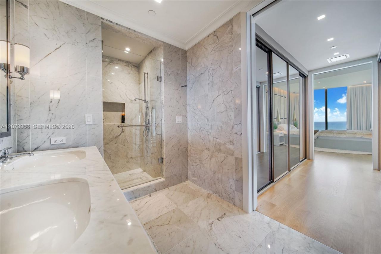 15701 Collins Ave , Unit 4101, Sunny Isles Beach, FL 33160 Photo