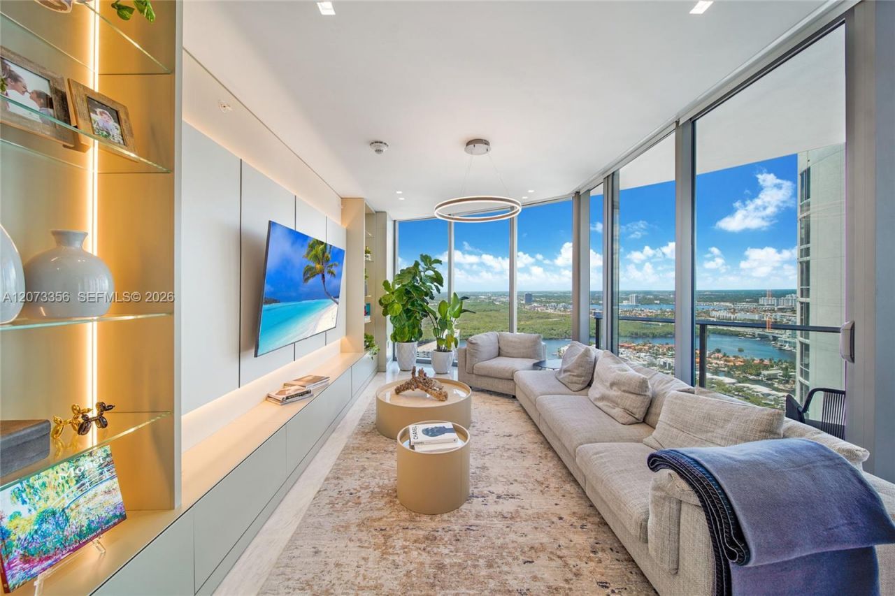 15701 Collins Ave , Unit 4101, Sunny Isles Beach, FL 33160 Photo