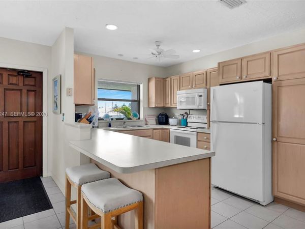 350 11th St , Key Colony, FL 33051