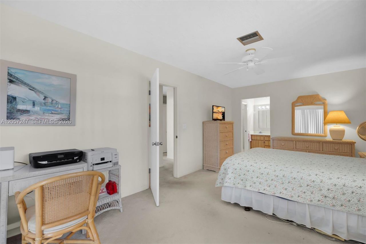 350 11th St , Key Colony, FL 33051 Photo