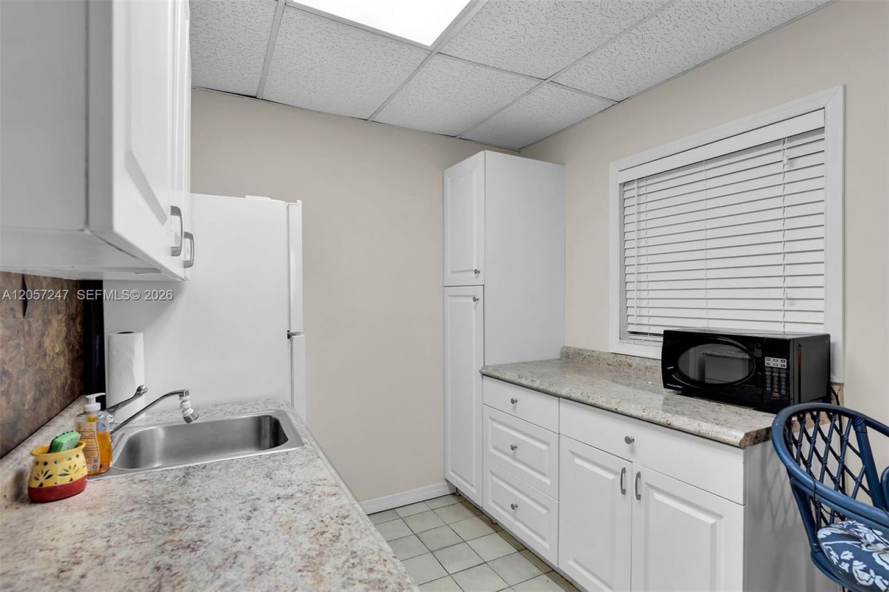 350 11th St , Key Colony, FL 33051 Photo
