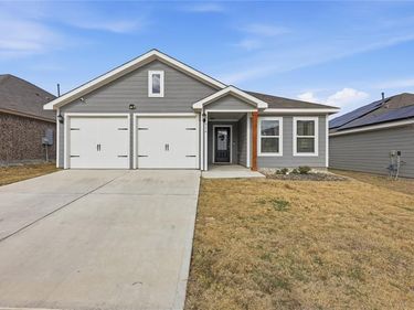 916 American Flyer Boulevard, Fort Worth, TX 76108