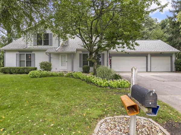 51997 Winter Glen Drive, Granger, IN 46530