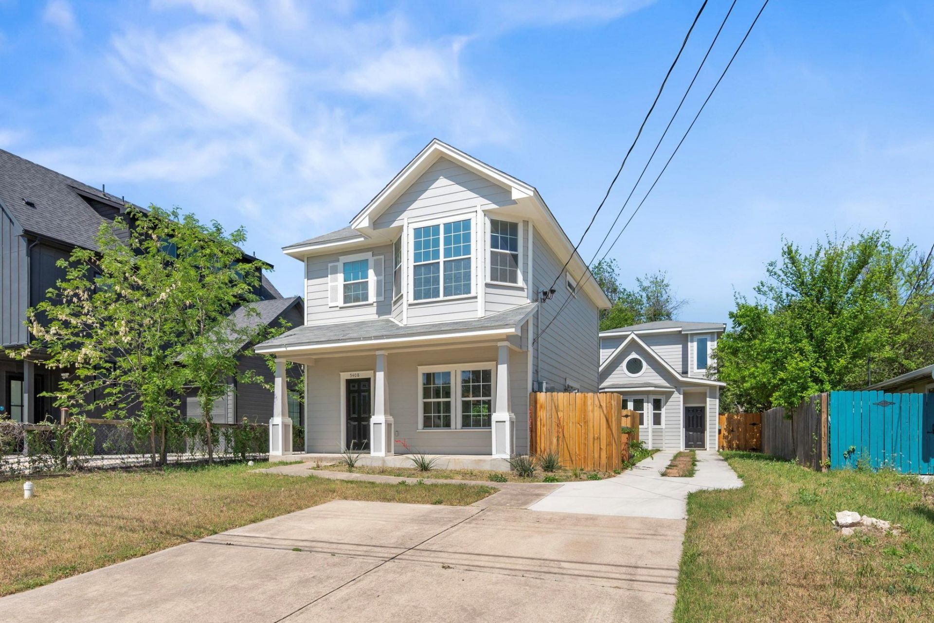 5408 Downs Dr, Austin, TX 78721 Main Photo