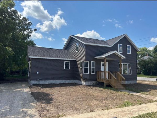 300 W Main Street , Spring Valley, MN 55975