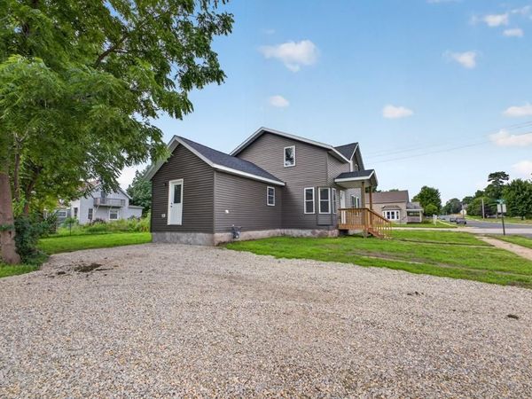 300 W Main Street , Spring Valley, MN 55975