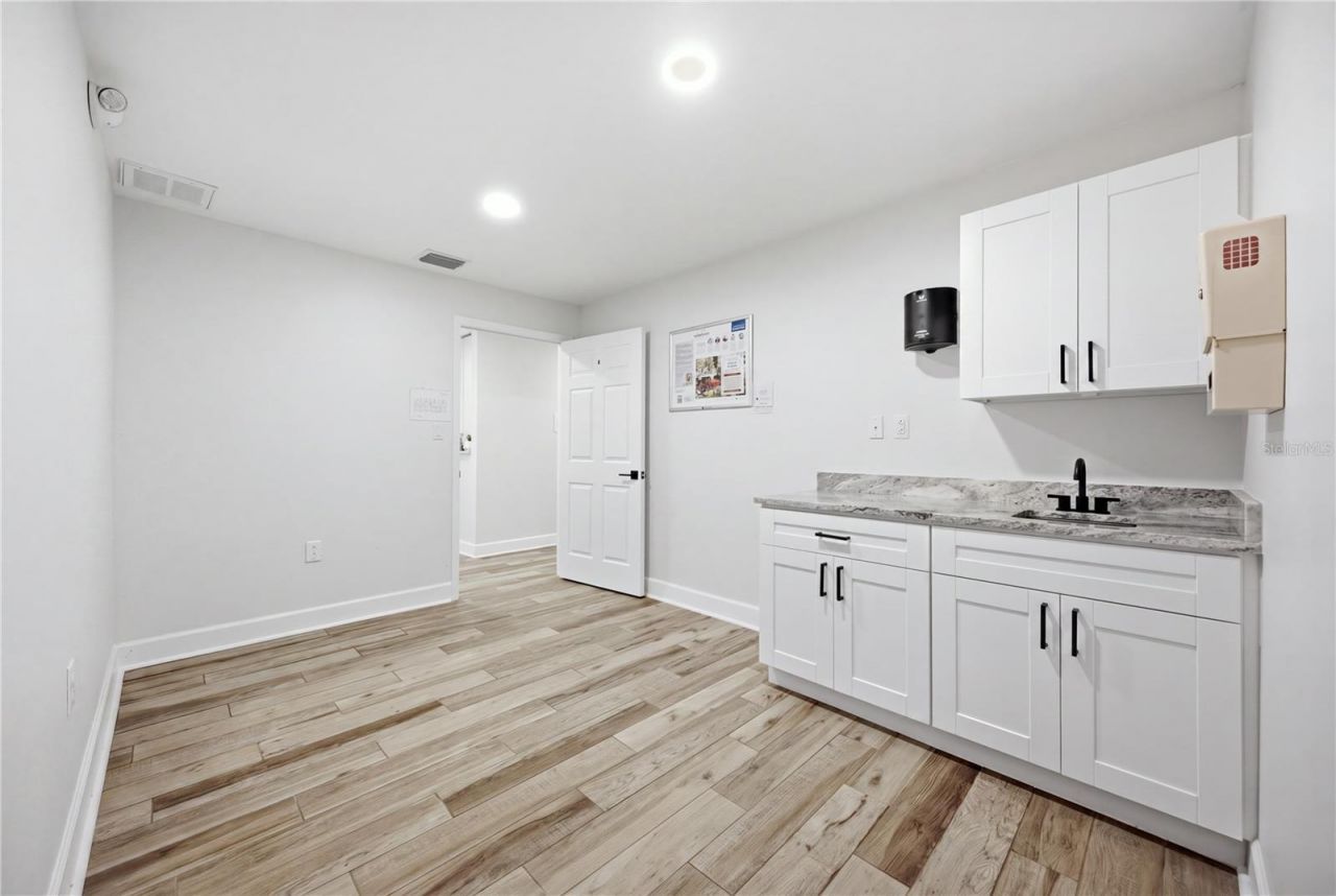 4911 State Road 54, New Port Richey, FL 34652 Photo