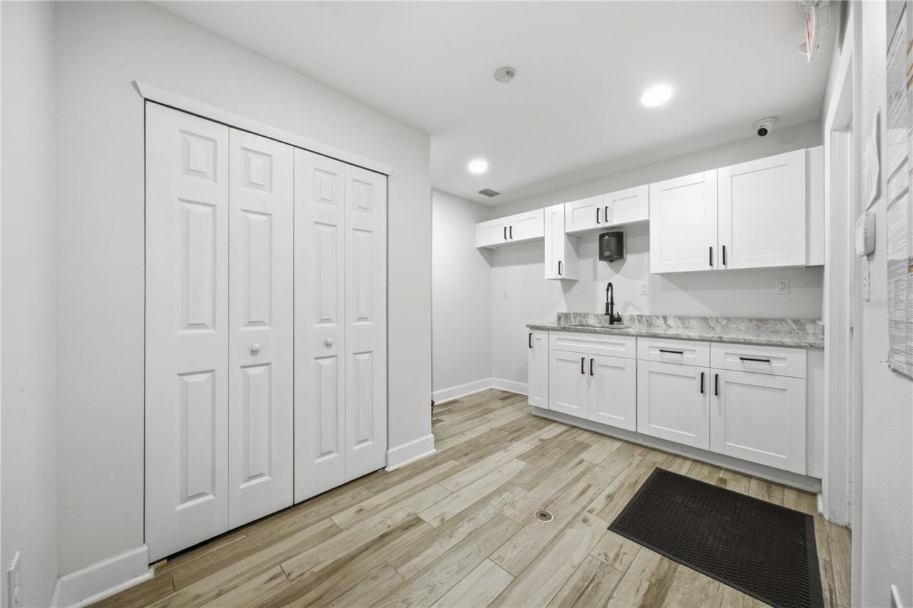 4911 State Road 54, New Port Richey, FL 34652 Photo