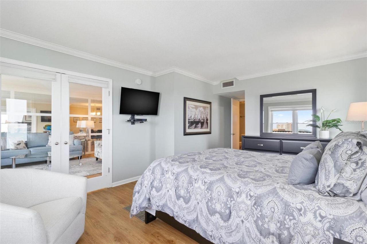5220 Brittany Drive S, Unit 1309, Saint Petersburg, FL 33715 Photo