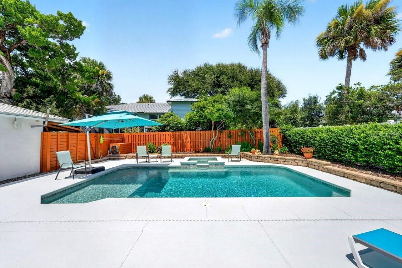 507 Goodwin Avenue, New Smyrna Beach, FL 32169 Photo