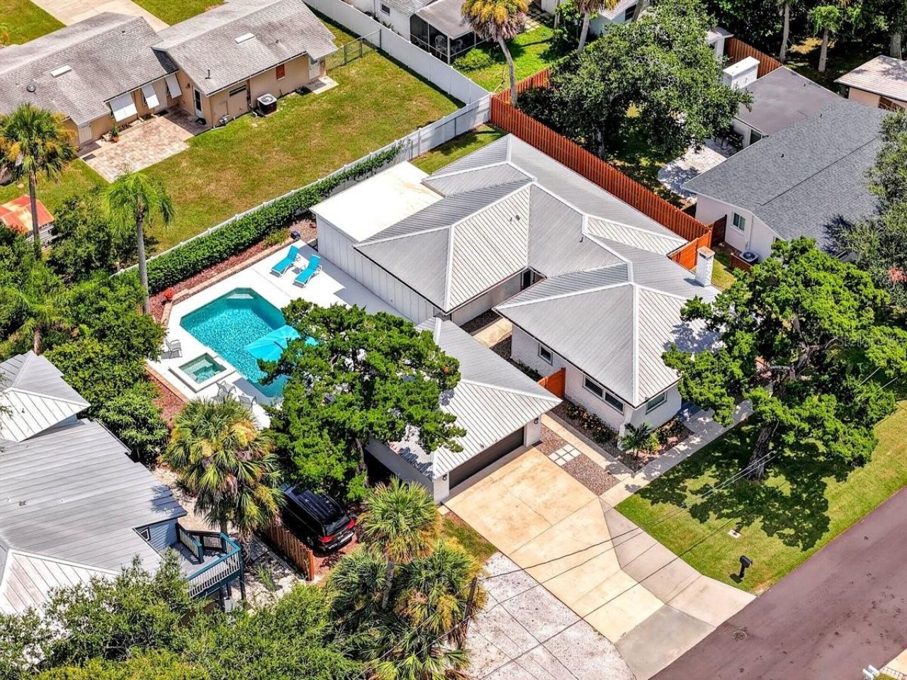 507 Goodwin Avenue, New Smyrna Beach, FL 32169 Photo