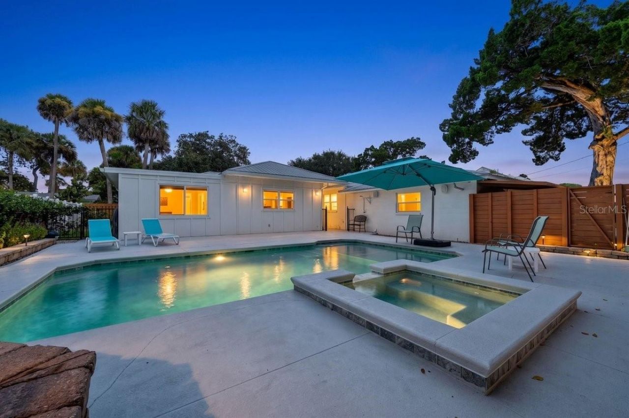 507 Goodwin Avenue, New Smyrna Beach, FL 32169 Photo