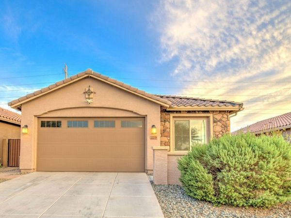 2239 W Donner Drive, Phoenix, AZ 85041