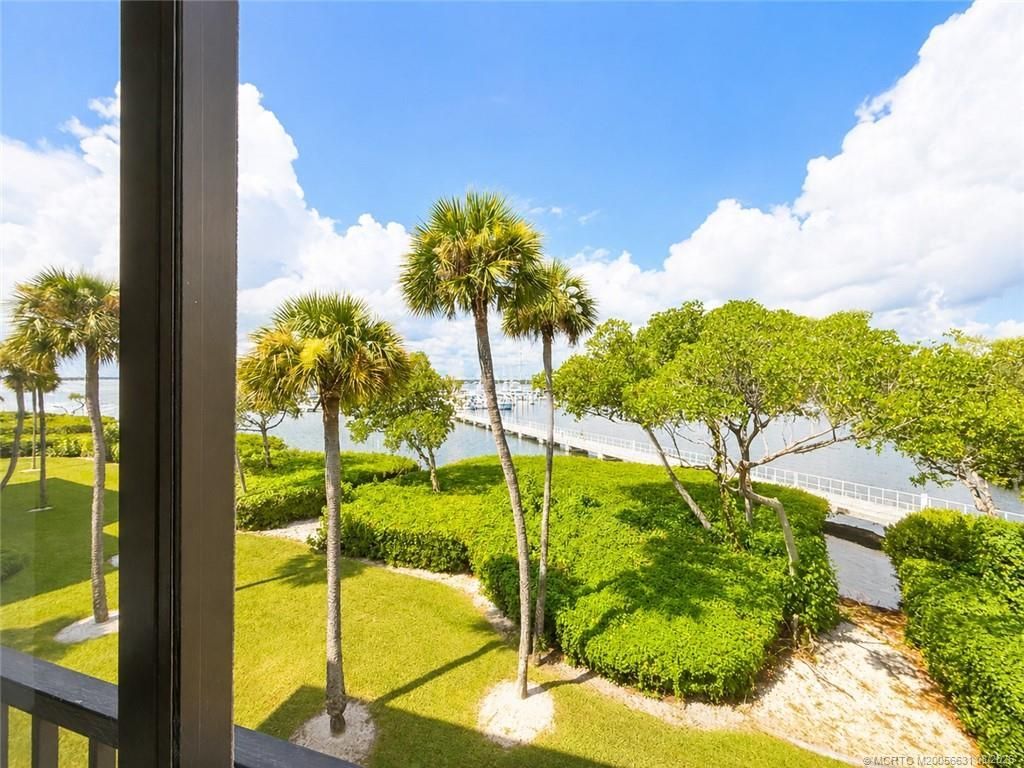 390 NE Edgewater Drive , Unit 302, Stuart, FL 34996 Photo