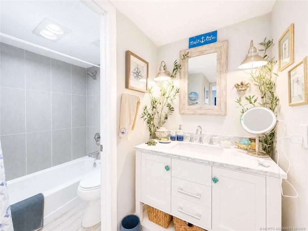 390 NE Edgewater Drive , Unit 302, Stuart, FL 34996 Photo