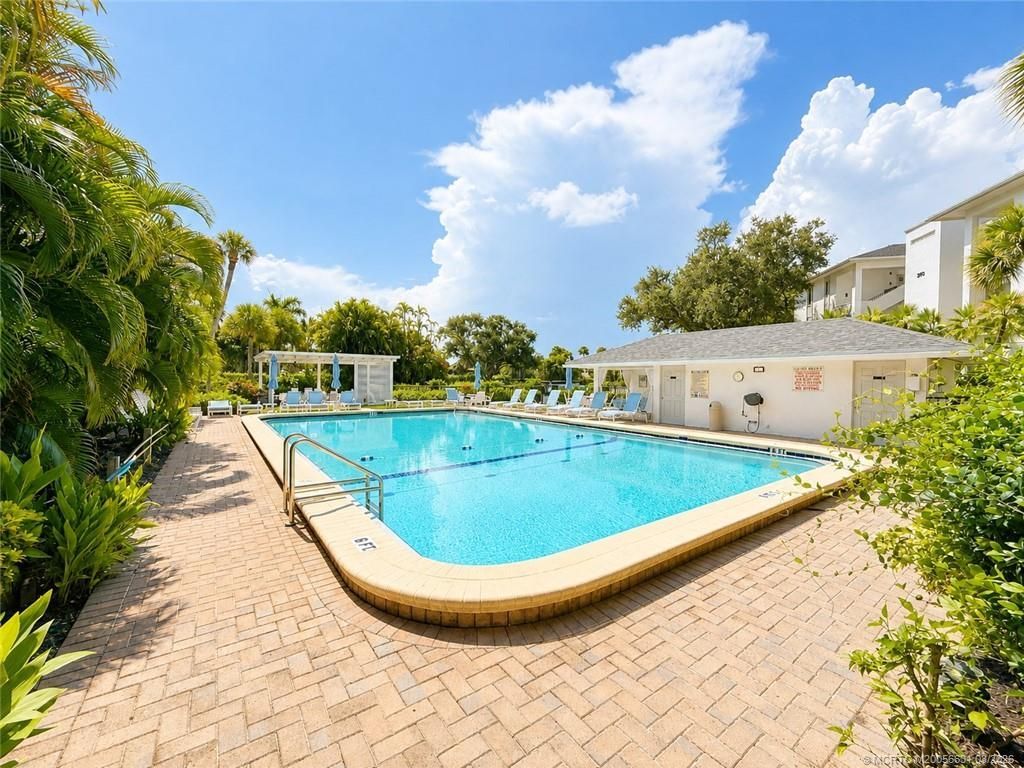 390 NE Edgewater Drive , Unit 302, Stuart, FL 34996 Photo