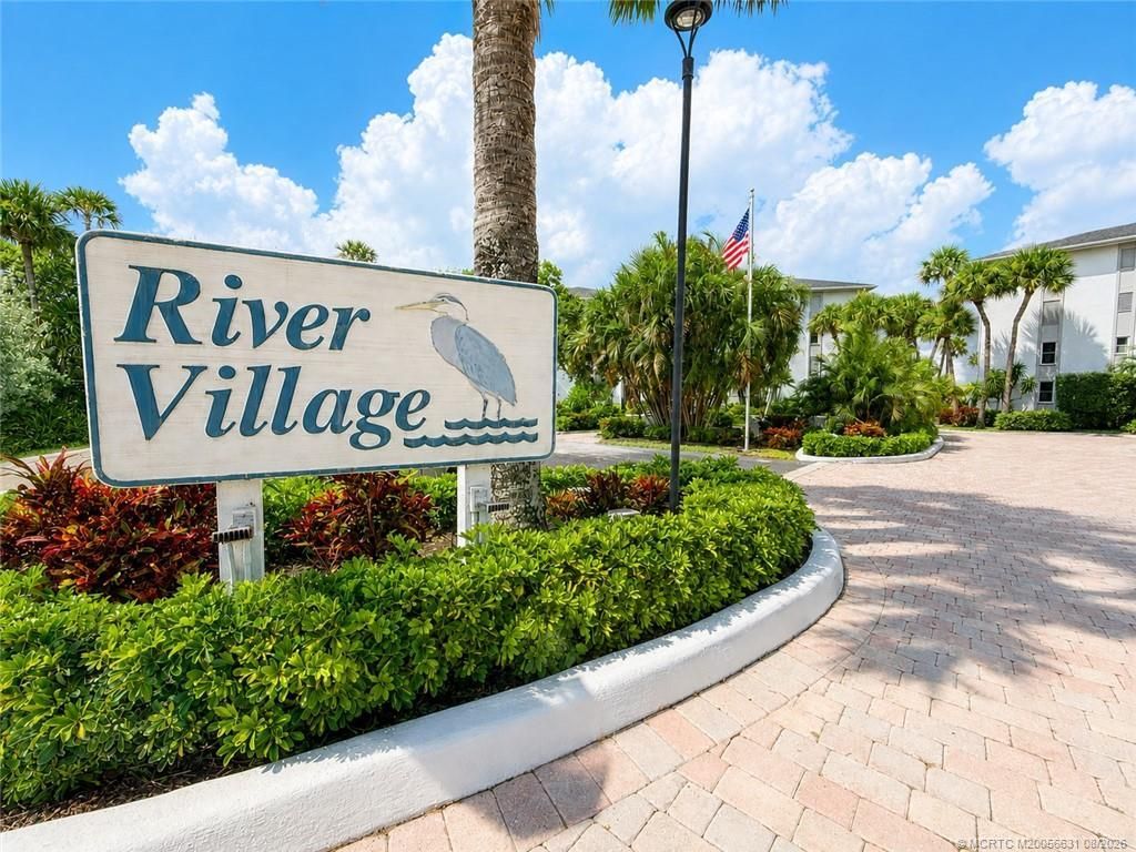 390 NE Edgewater Drive , Unit 302, Stuart, FL 34996 Photo