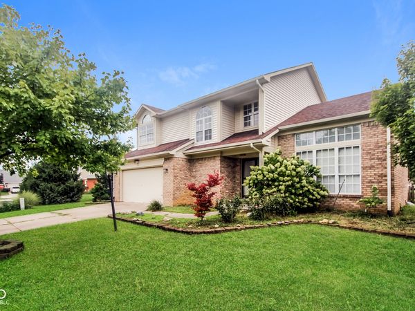 7641 Germander Lane , Indianapolis, IN 46237