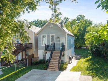 828 S 21st Street, Omaha, NE 68108