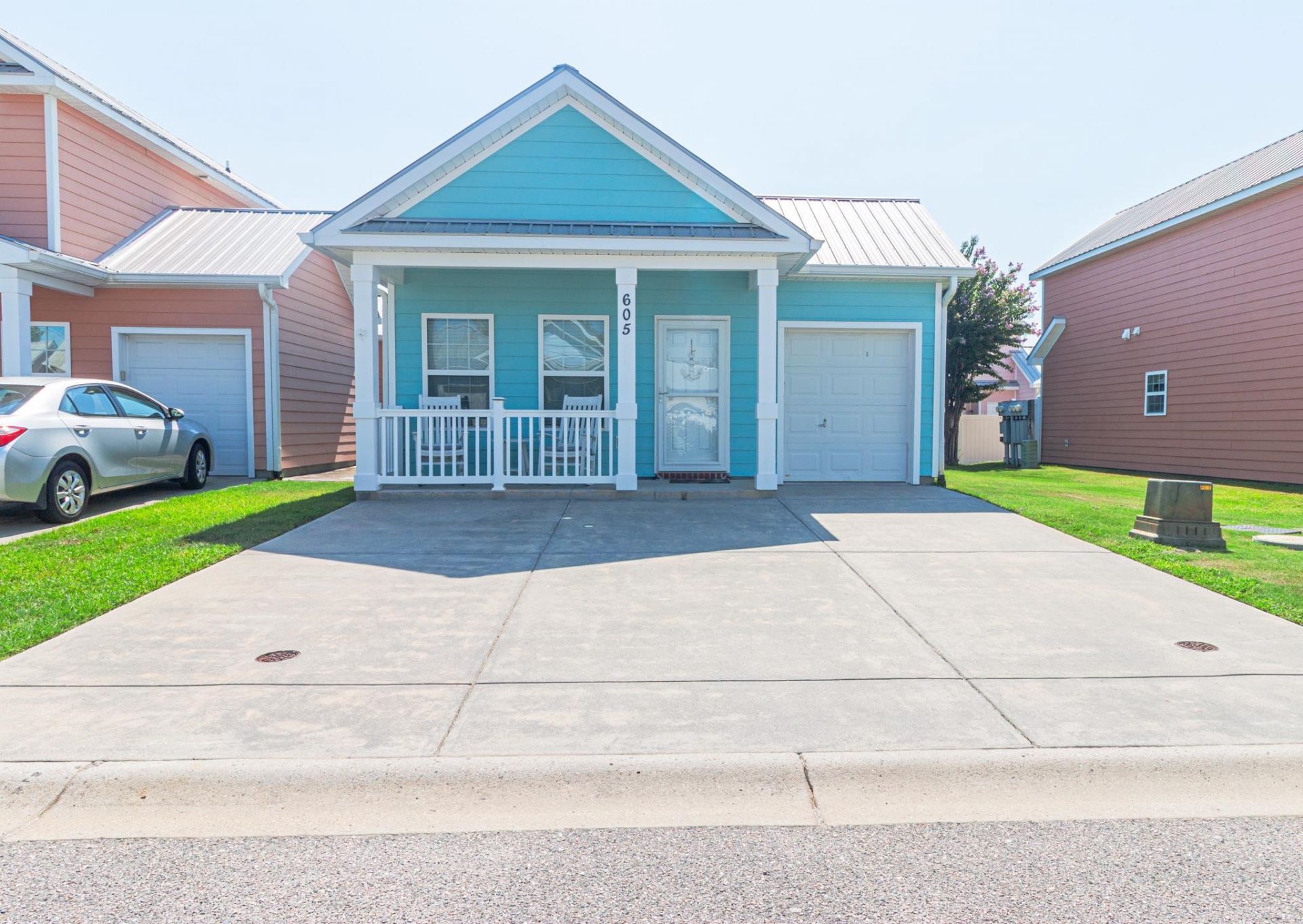 605 Surfsong Way, North Myrtle Beach, SC 29582 Main Photo