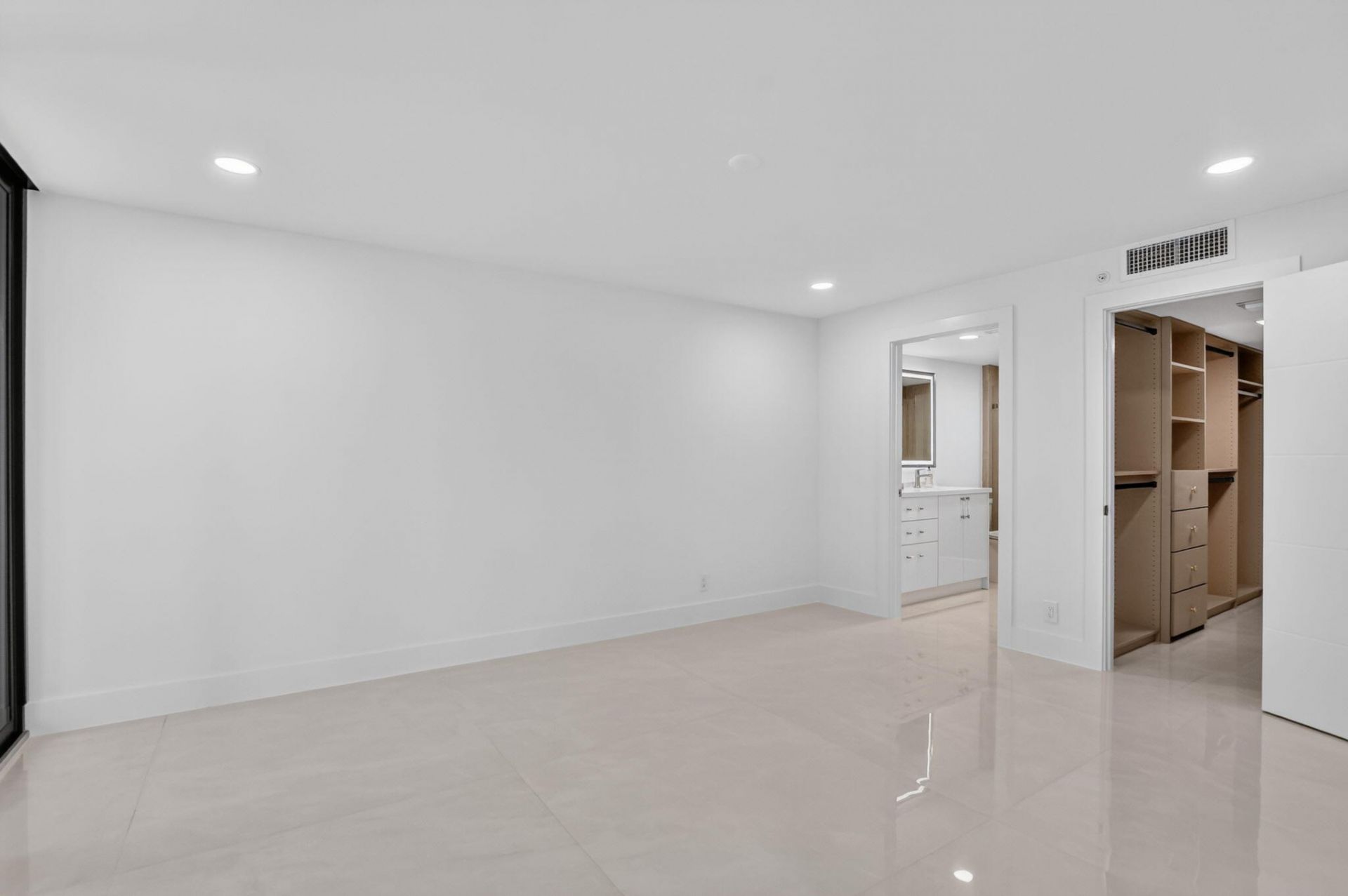 7847 Lakeside Boulevard, Unit 1021, Boca Raton, FL 33434 Photo
