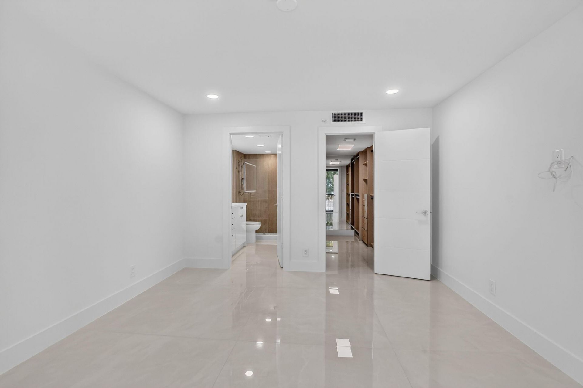 7847 Lakeside Boulevard, Unit 1021, Boca Raton, FL 33434 Photo