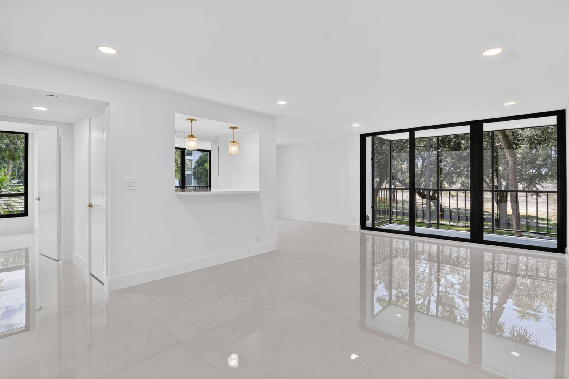 7847 Lakeside Boulevard, Unit 1021, Boca Raton, FL 33434 Photo