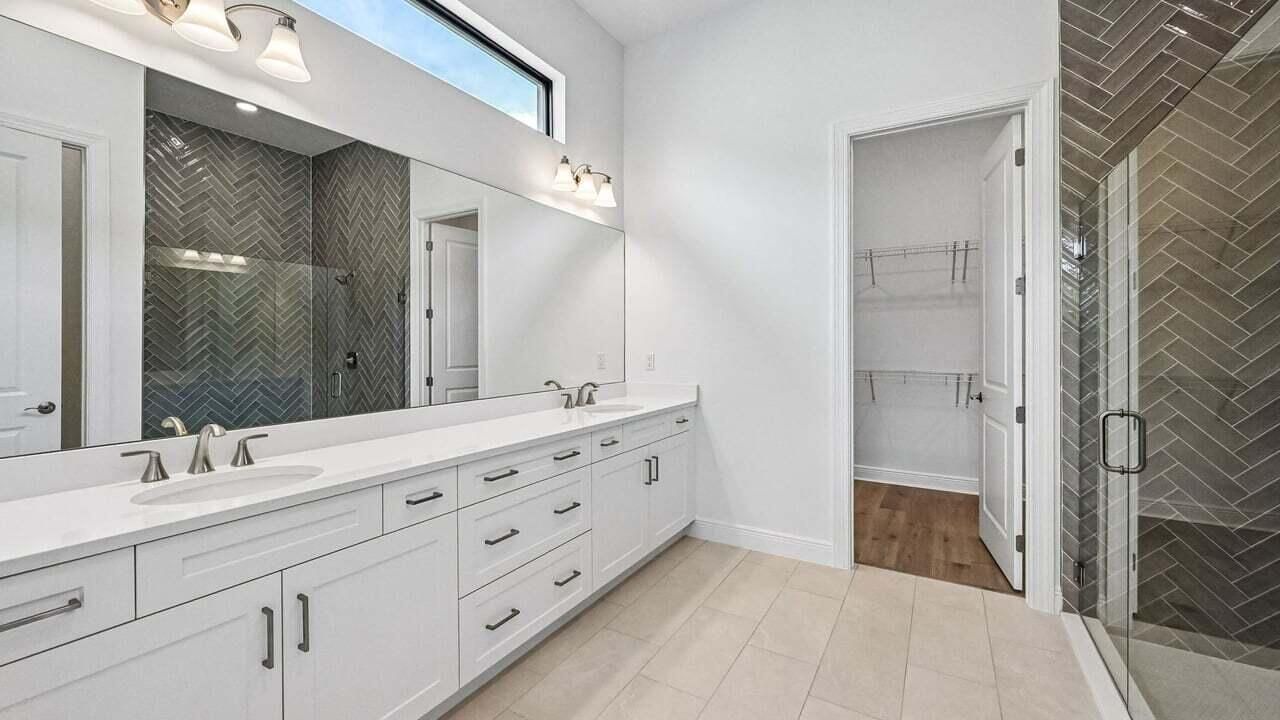 13566 SE Grovewood Drive, Port Saint Lucie, FL 34984 Photo