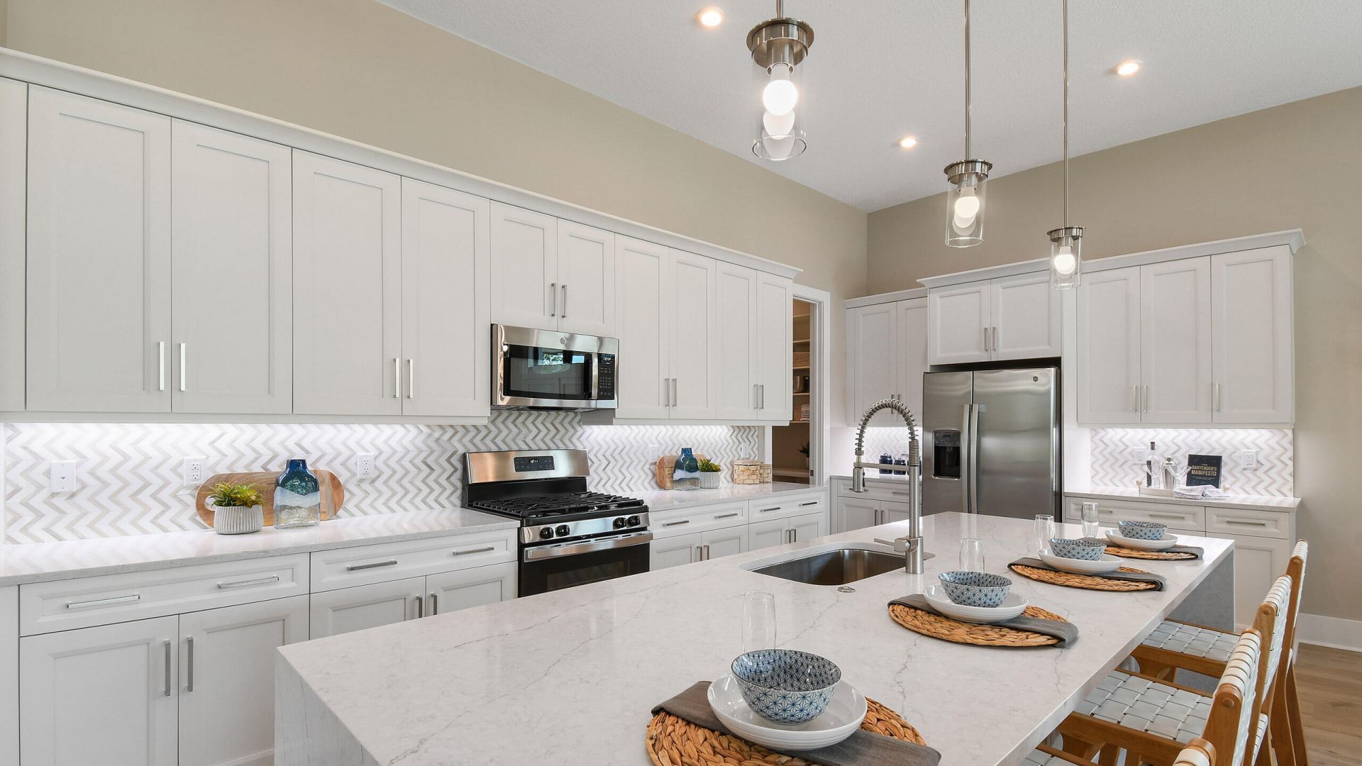 13566 SE Grovewood Drive, Port Saint Lucie, FL 34984 Photo