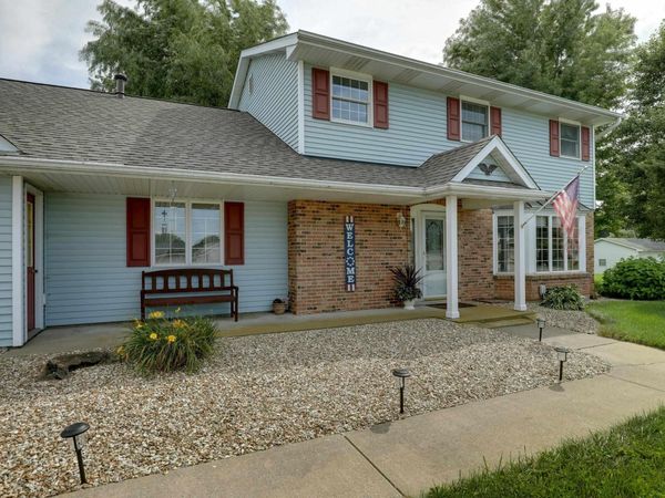 1802 Melview Road, Quincy, IL 62305