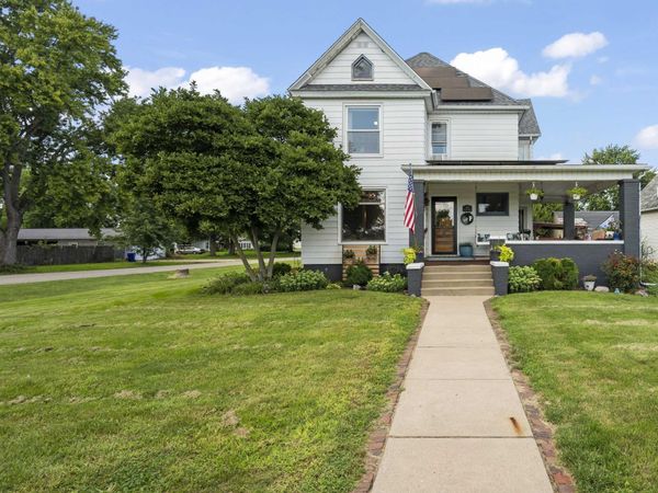 133 W CLAY Street, Brimfield, IL 61517