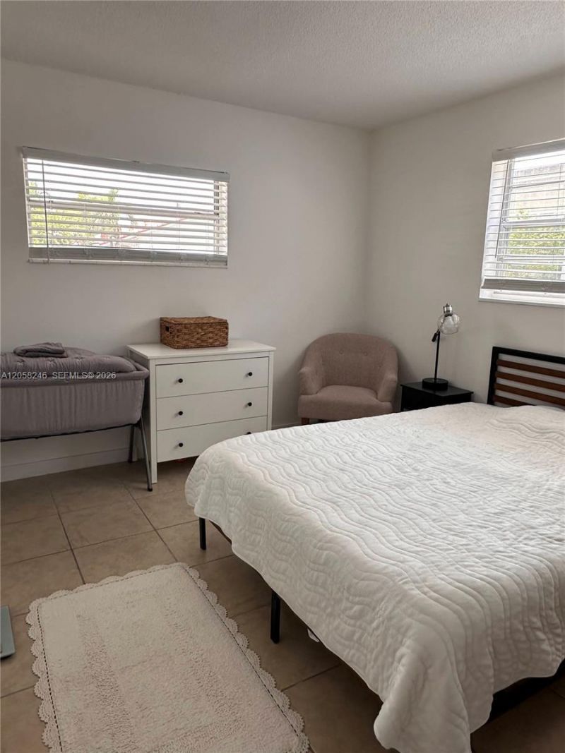 1100 NE 1st Ct , Unit 103, Hallandale Beach, FL 33009 Photo