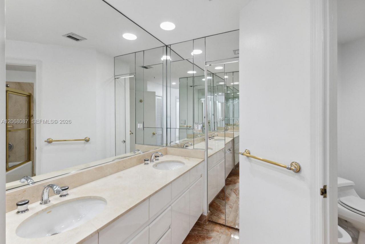 888 Brickell Key Dr , Unit 1600, Miami, FL 33131 Photo