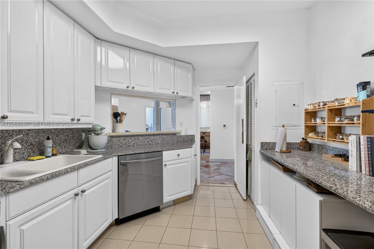 888 Brickell Key Dr , Unit 1600, Miami, FL 33131 Photo