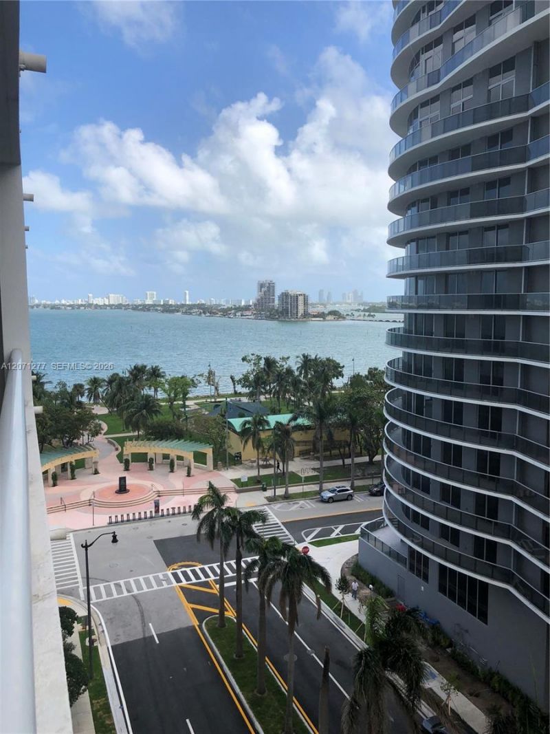 1800 N Bayshore Dr , Unit 814, Miami, FL 33132 Photo