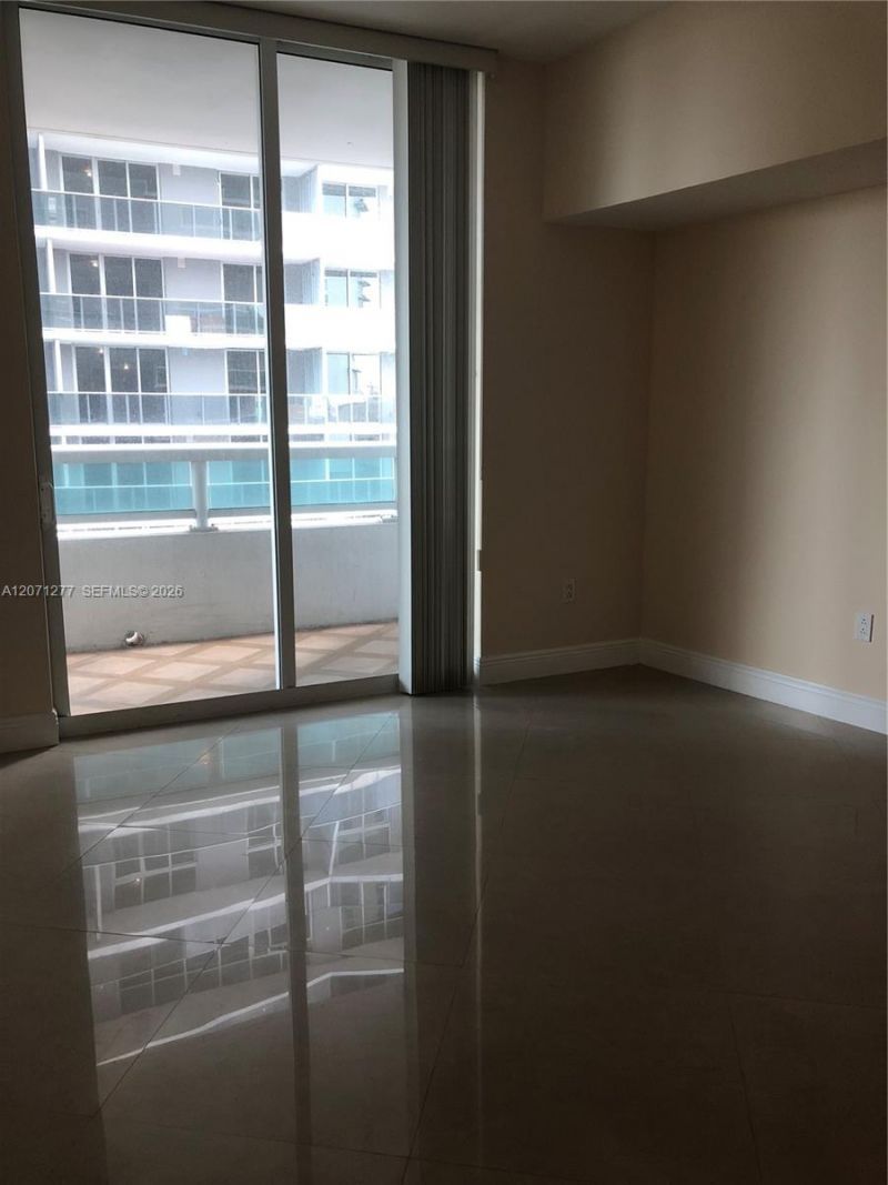 1800 N Bayshore Dr , Unit 814, Miami, FL 33132 Photo