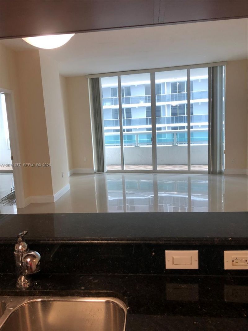 1800 N Bayshore Dr , Unit 814, Miami, FL 33132 Photo