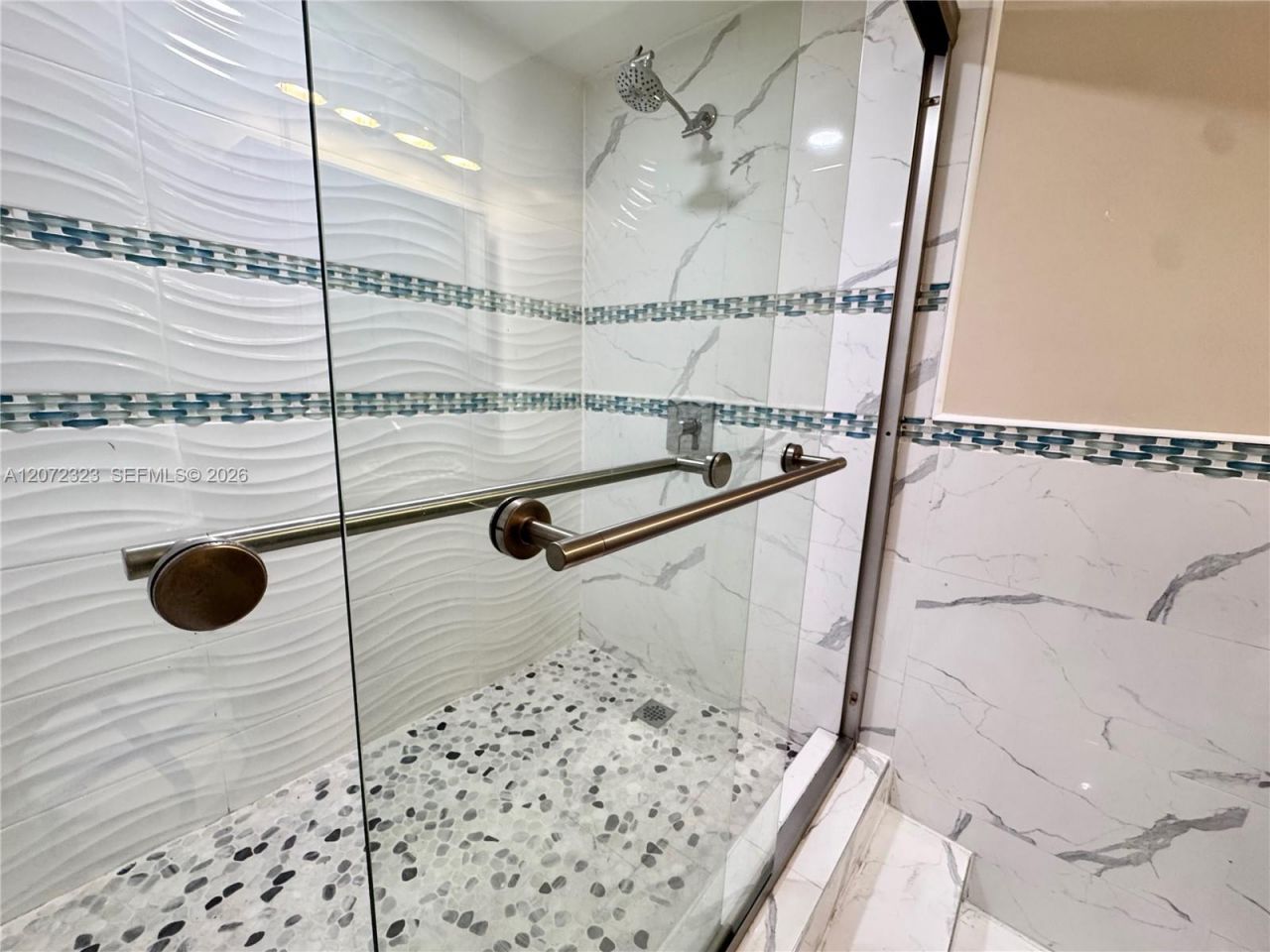 32 Wimbledon Lake Dr , Unit 221, Plantation, FL 33324 Photo