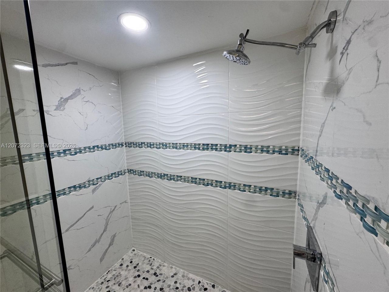 32 Wimbledon Lake Dr , Unit 221, Plantation, FL 33324 Photo