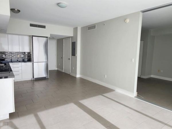 92 SW 3rd St , Unit 4308, Miami, FL 33130