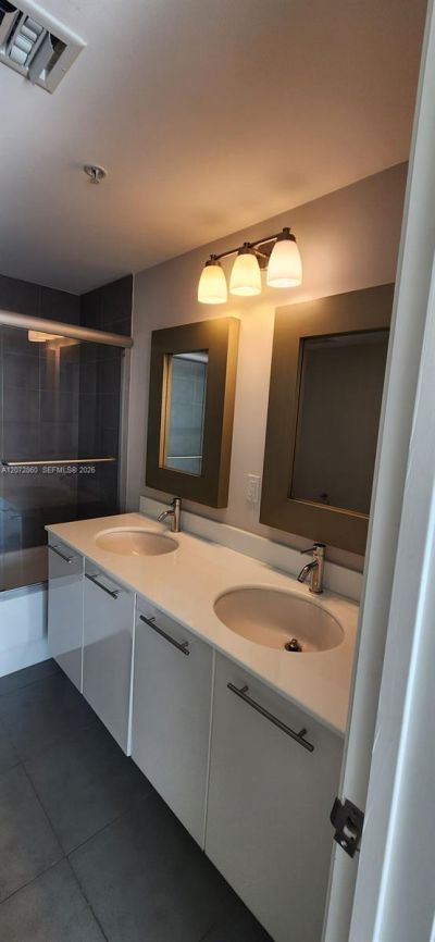 92 SW 3rd St , Unit 4308, Miami, FL 33130 Photo