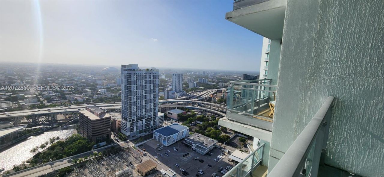 92 SW 3rd St , Unit 4308, Miami, FL 33130 Photo