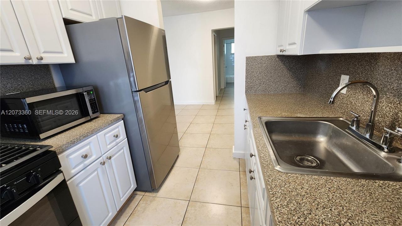 1231 Pennsylvania Ave , Unit 10, Miami Beach, FL 33139 Photo