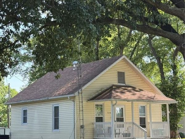 324 Lindel Avenue, Tilden, IL 62292