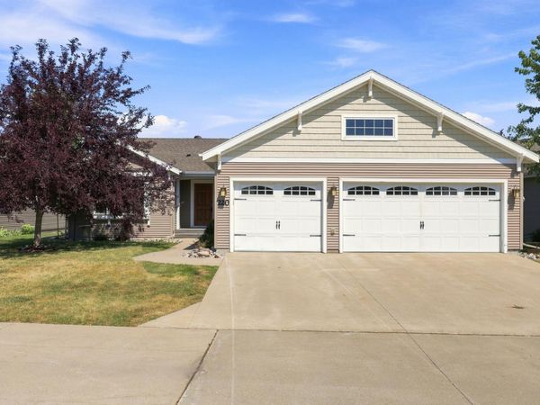 220 15th Avenue Way, West Fargo, ND 58078