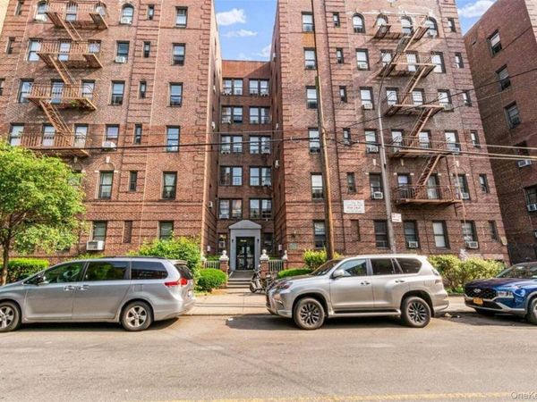 14416 35th Avenue, Unit 6A, Flushing, NY 11354