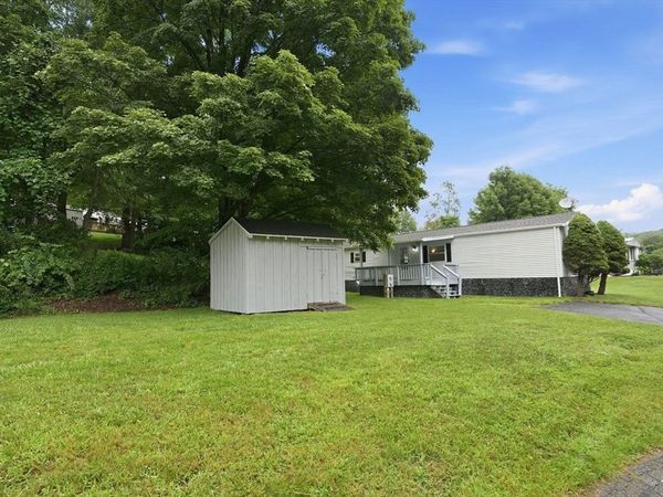 59 Willow Lane, Wales, MA 01081