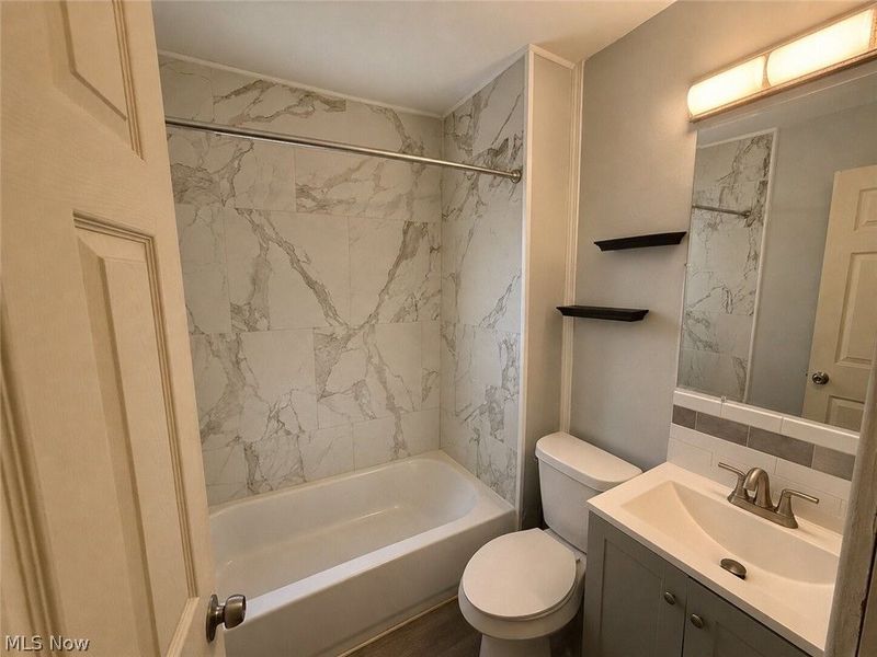 12200 Milligan Avenue , Cleveland, OH 44135 Photo 6