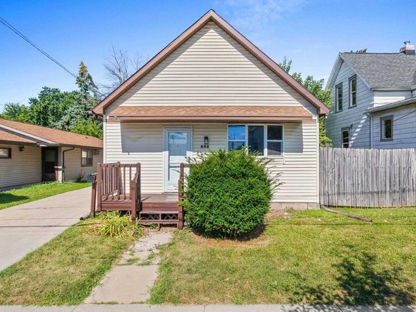 828 S CHESTNUT AVENUE, Green Bay, WI 54304